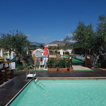 Glamping Alcantara Motta Camastra Exterior foto